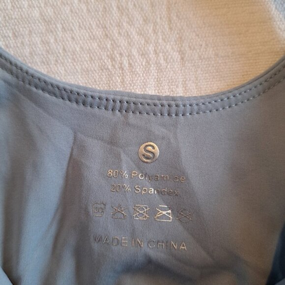 Dragon Fit women's size Small gray sports style bra, NWT - Picture 2 of 13